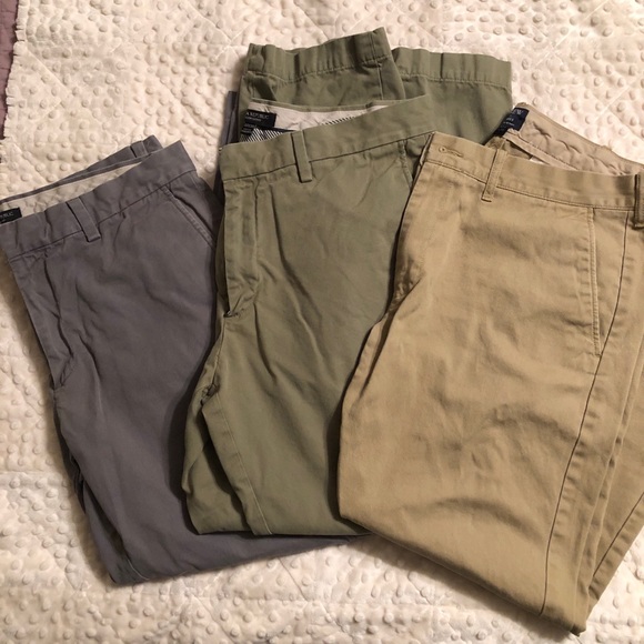 J. Crew Other - Men’s chino lot 33x30